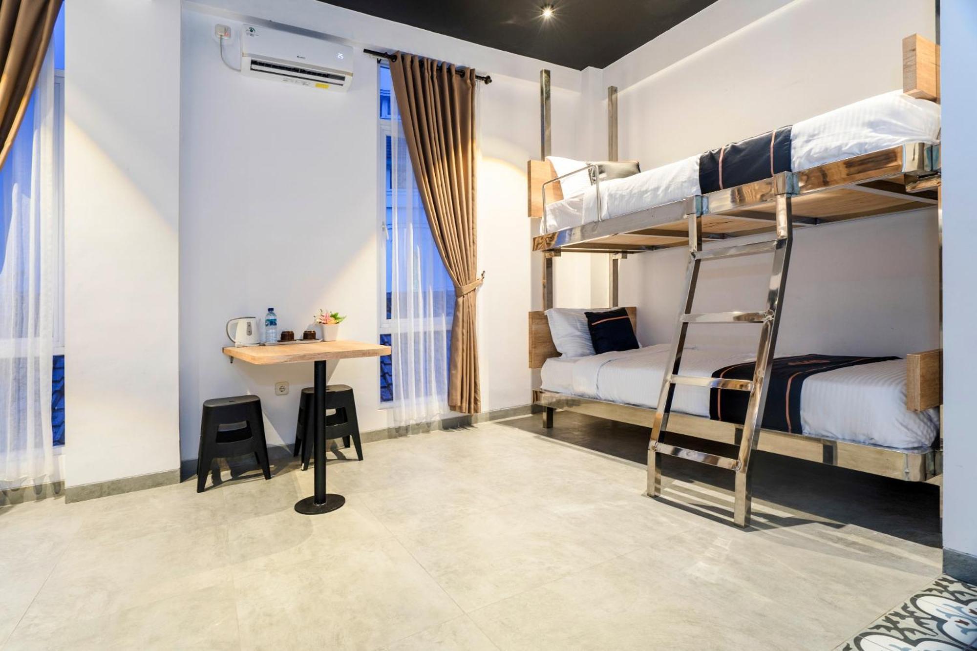 Super Oyo Collection O 2627 Ratamya Co-Living Hotel Yogyakarta Ngoại thất bức ảnh